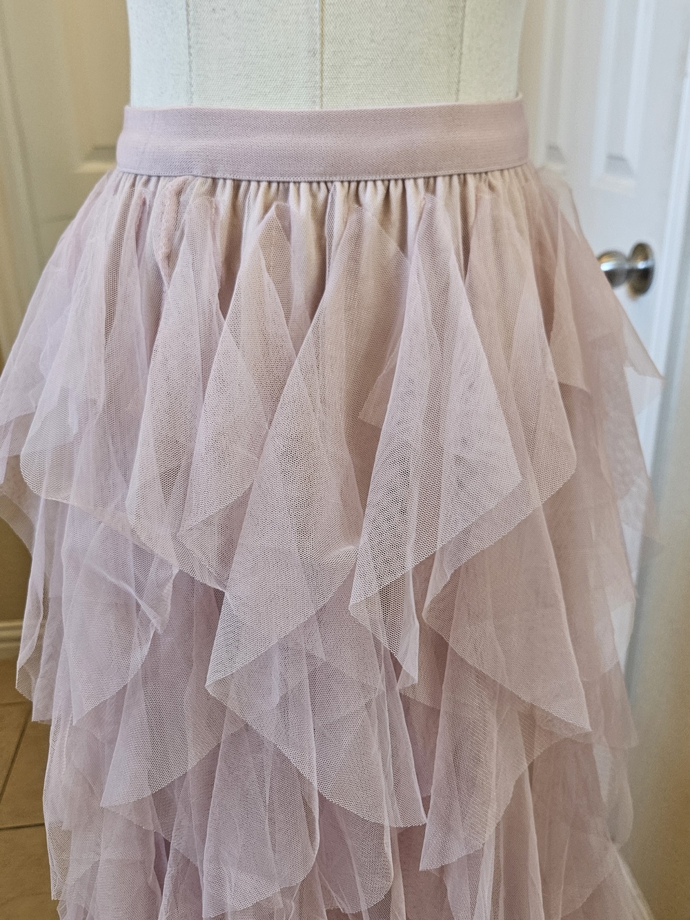 Romantic Layered Tulle Midi Skirt in Dusty Rose - Picture 8 of 10